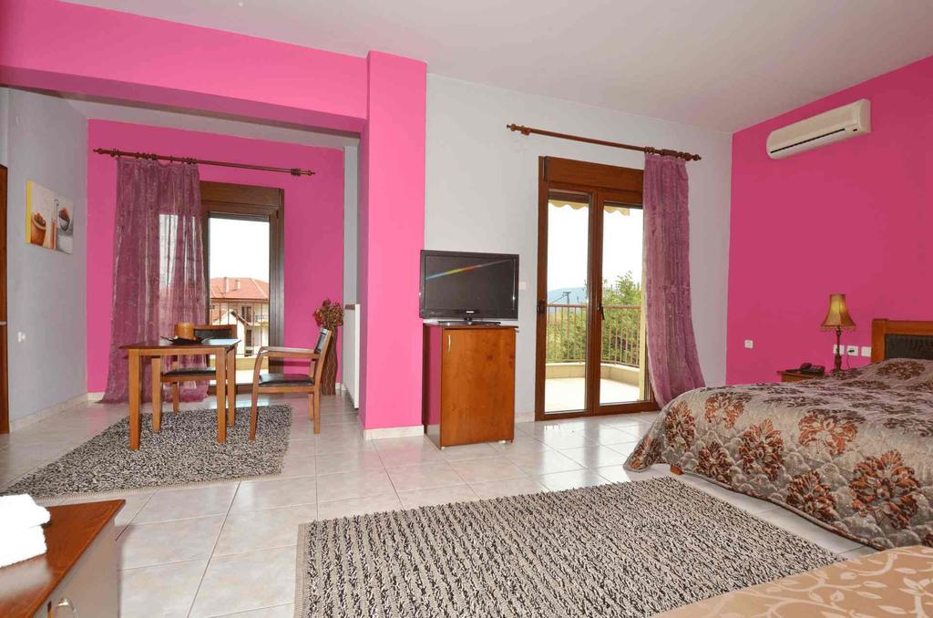 Hotel Philippion Káto Loutrákion Dış mekan fotoğraf